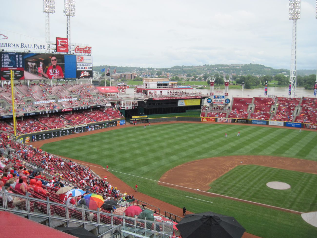 Cincinnati Reds Great American Ball Park Baseball Stadium Field