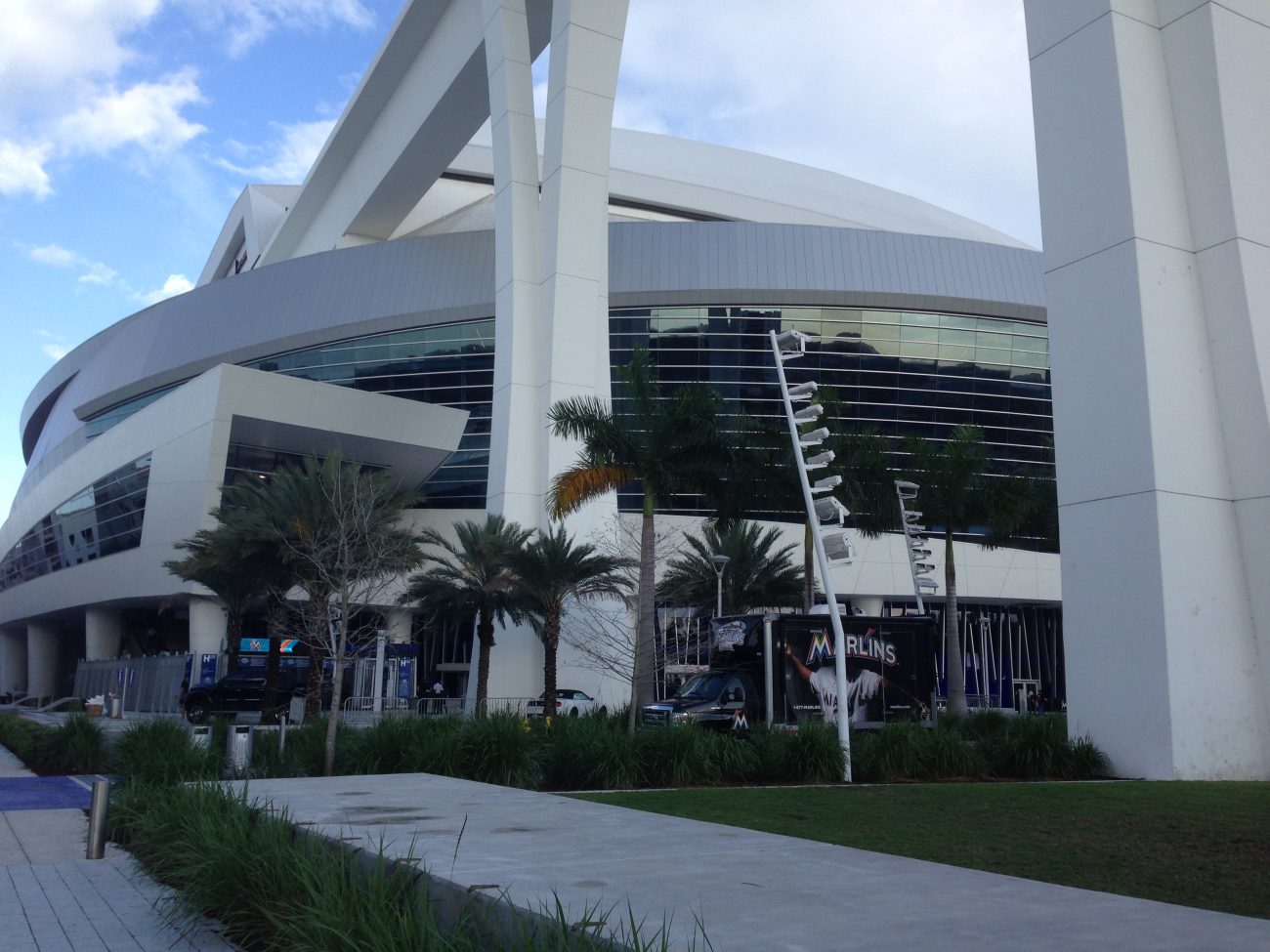 LoanDepot Park: Miami Marlins stadium guide 2023