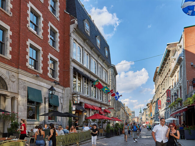 Old Montreal travel guide sports teams