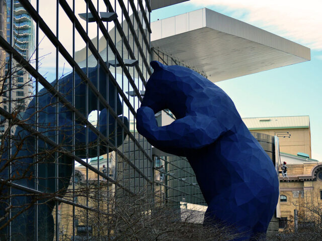Big Blue Bear statue in Denver, Colorado