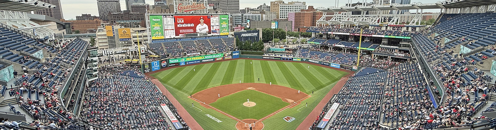 Panoramic view of Progressive Field in Cleveland, Ohio, during a Guardians baseball game